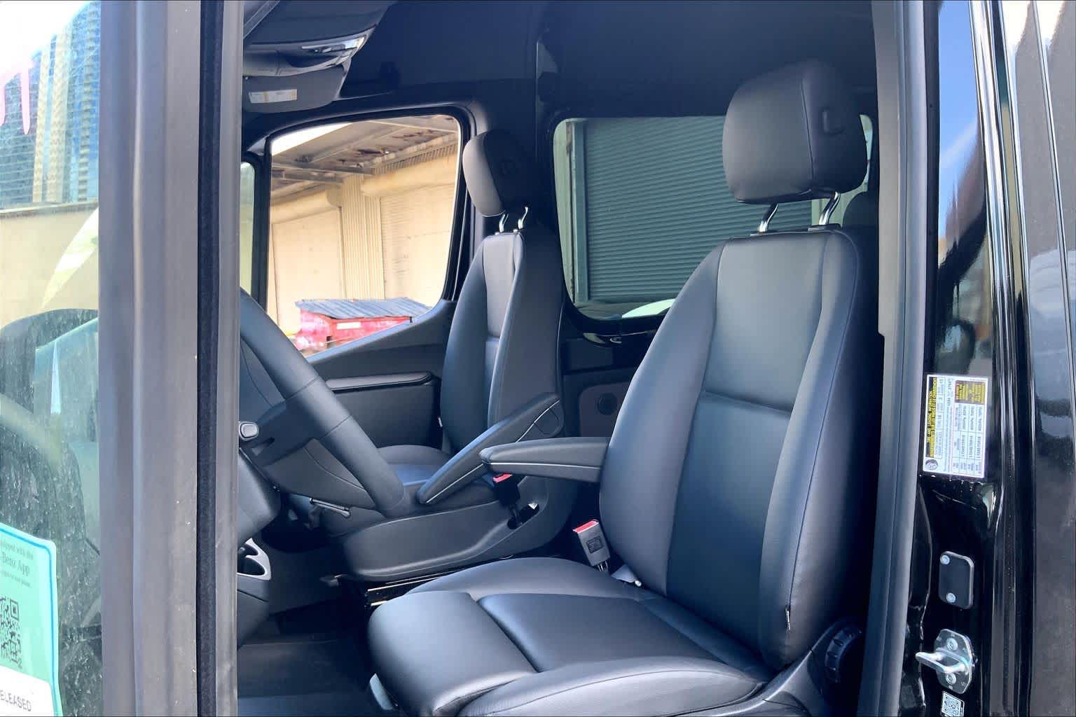 2026 Mercedes-Benz Sprinter 2500 High Roof I4 Diesel HO 170" RWD