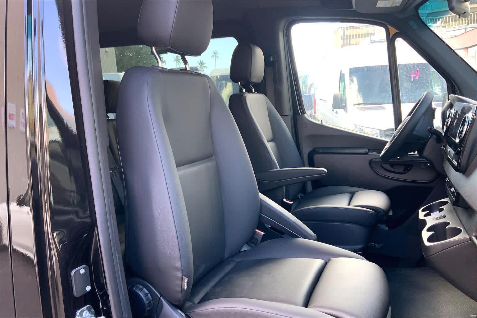 2026 Mercedes-Benz Sprinter 2500 High Roof I4 Diesel HO 170" RWD