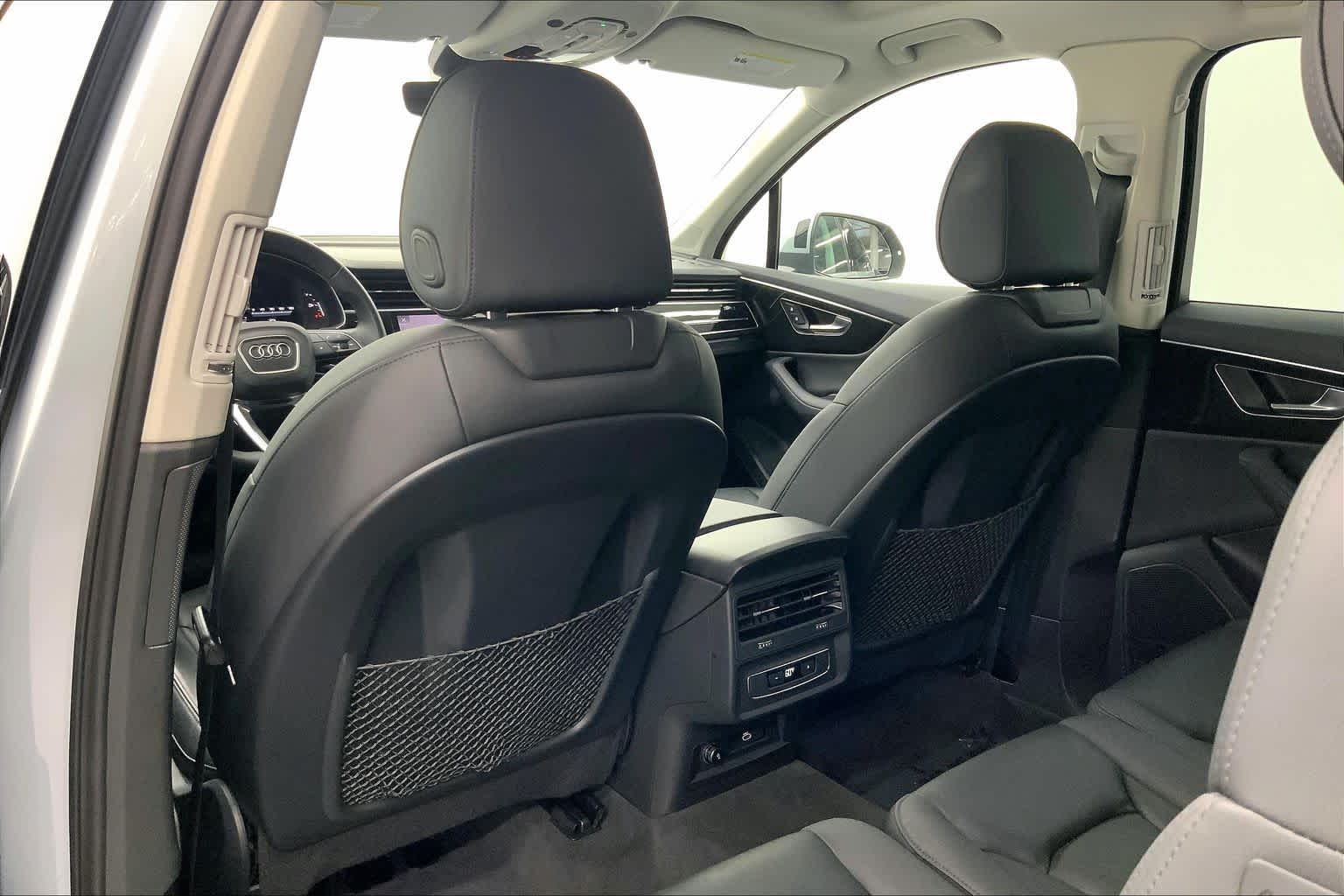 2023 Audi Q7 Premium Plus