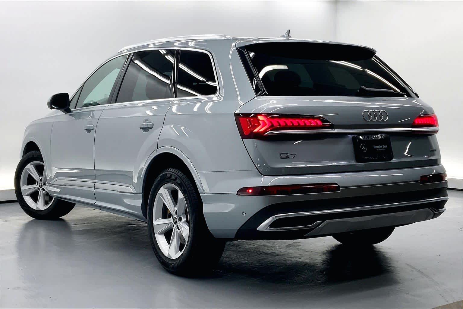 2023 Audi Q7 Premium Plus