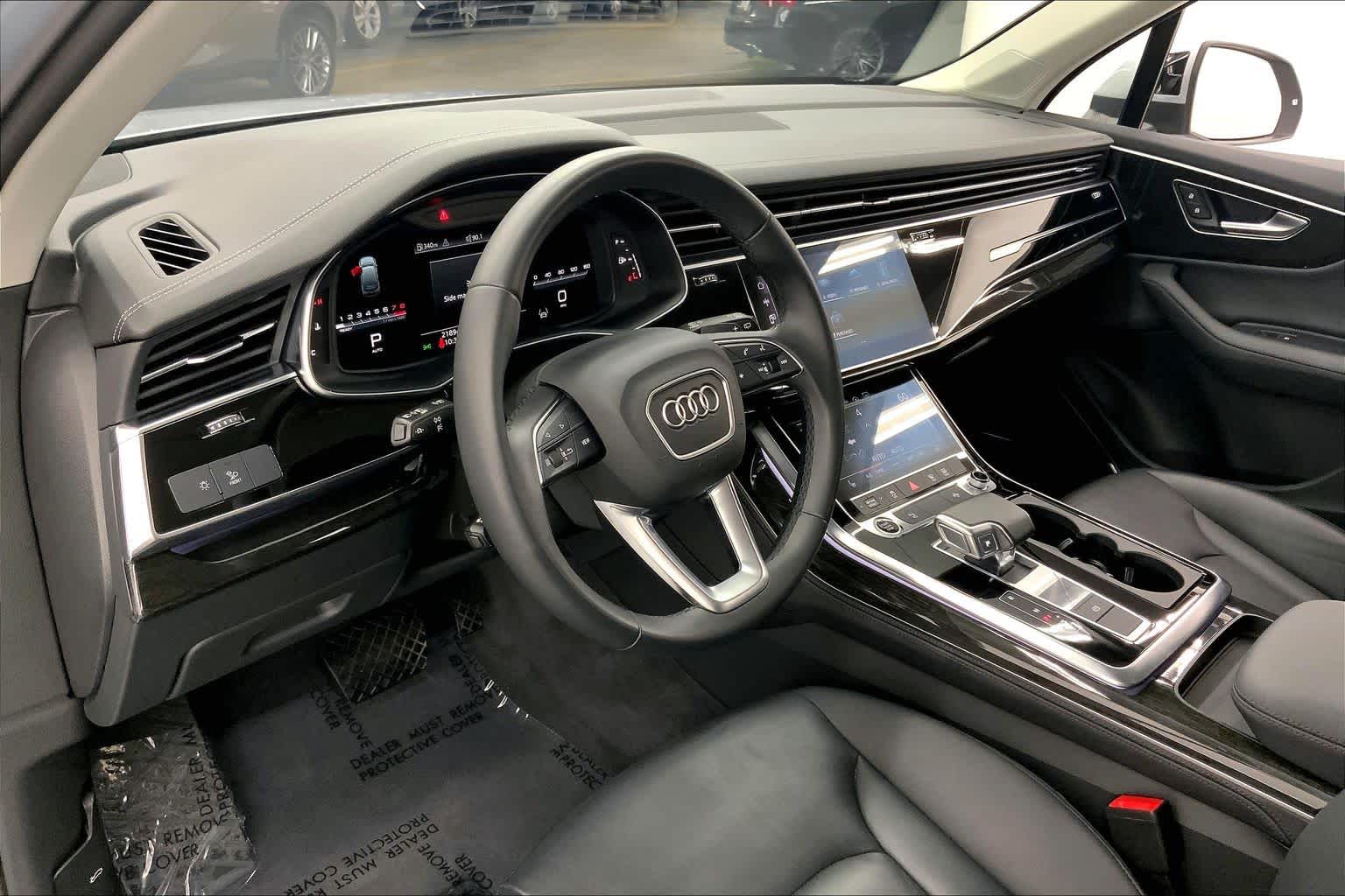 2023 Audi Q7 Premium Plus