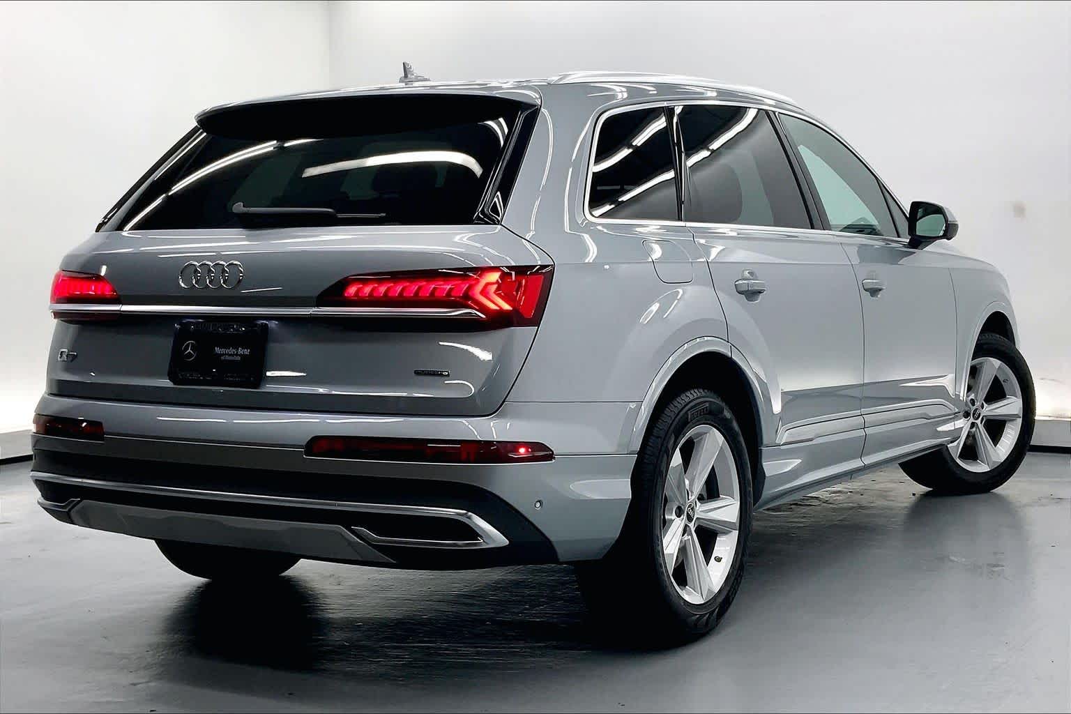 2023 Audi Q7 Premium Plus
