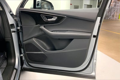 2023 Audi Q7 Premium Plus