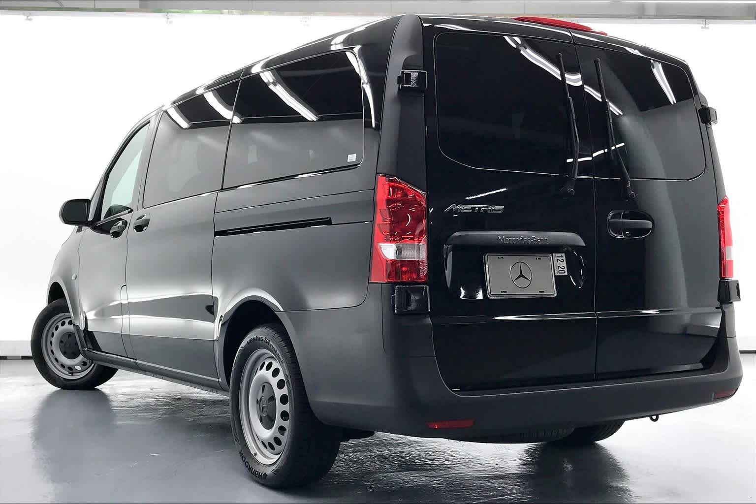 2019 Mercedes-Benz Metris Passenger Van Standard Roof 126 Wheelbase