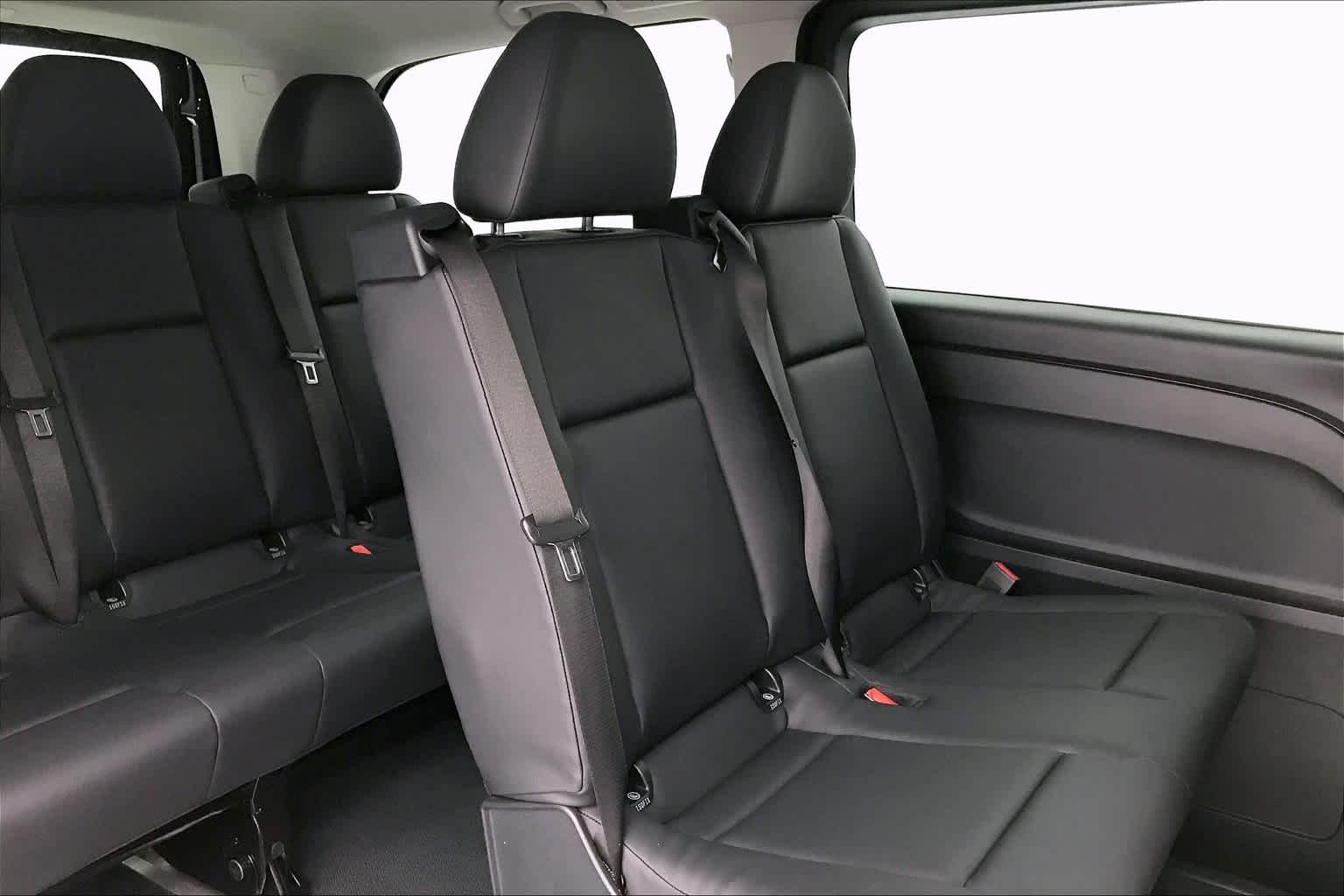2019 Mercedes-Benz Metris Passenger Van Standard Roof 126 Wheelbase