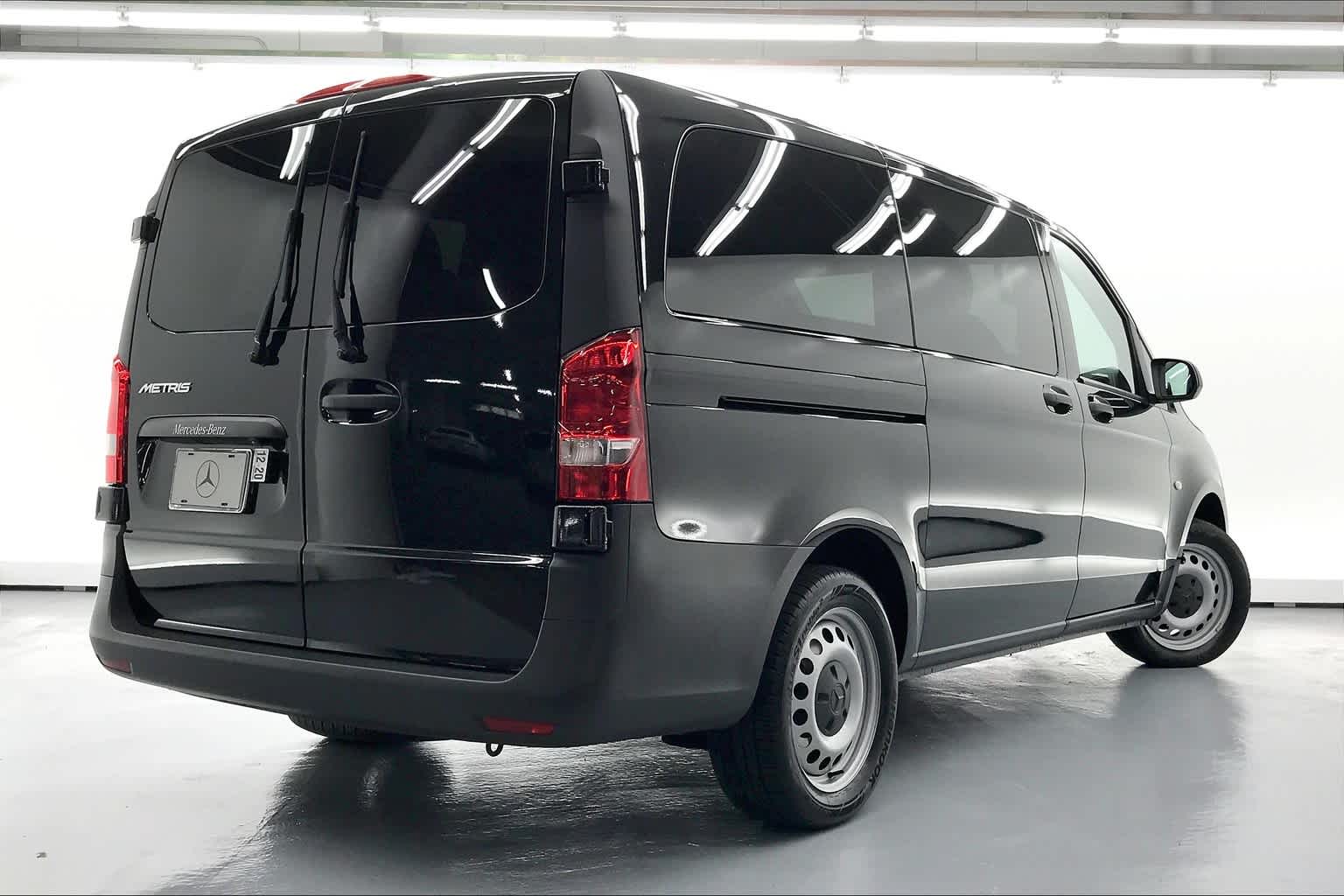 2019 Mercedes-Benz Metris Passenger Van Standard Roof 126 Wheelbase