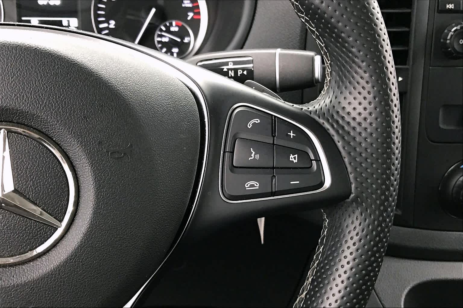 2019 Mercedes-Benz Metris Passenger Van Standard Roof 126 Wheelbase