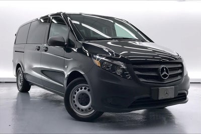 2019 Mercedes-Benz Metris Passenger Van Standard Roof 126 Wheelbase