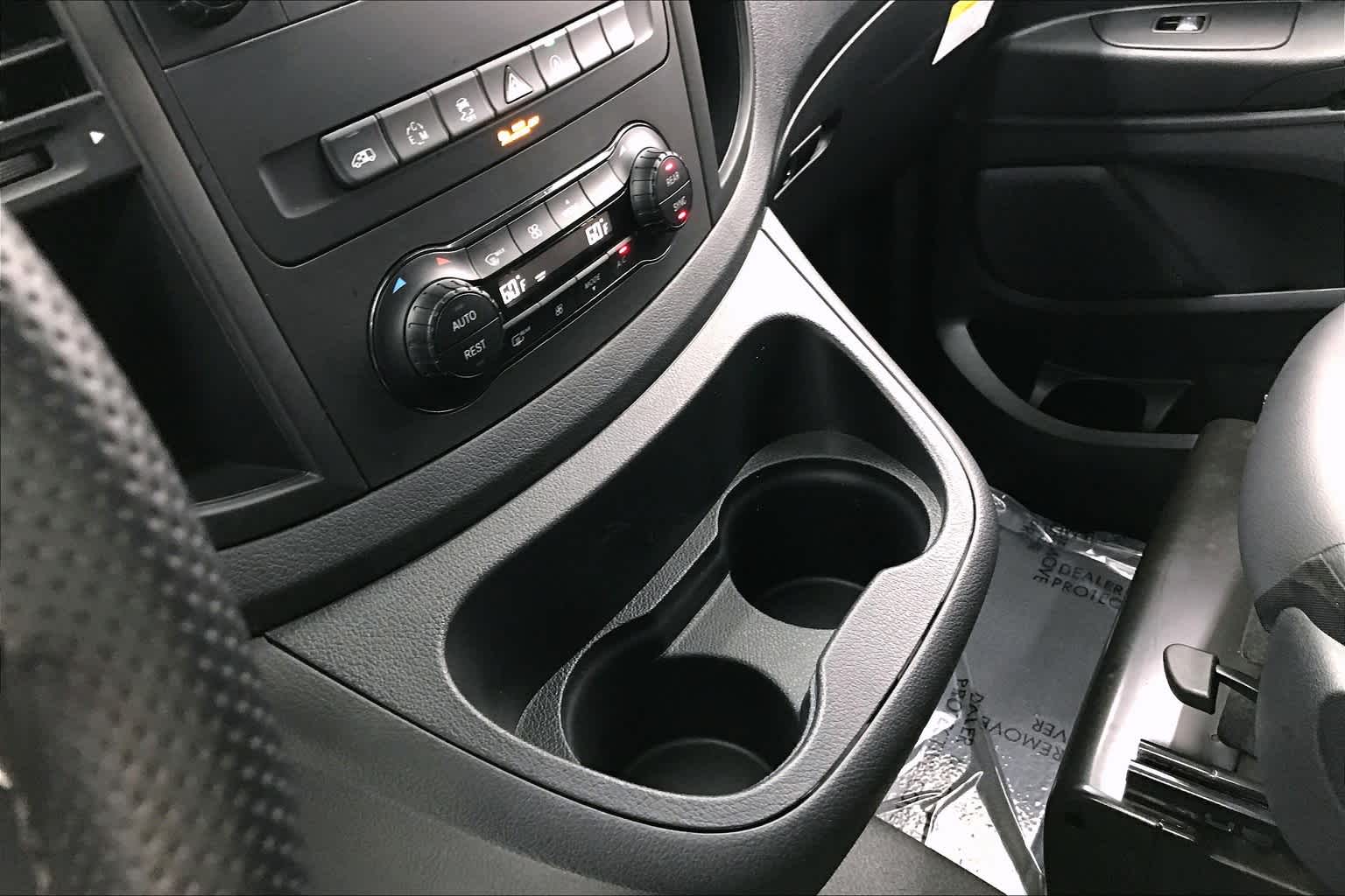 2019 Mercedes-Benz Metris Passenger Van Standard Roof 126 Wheelbase