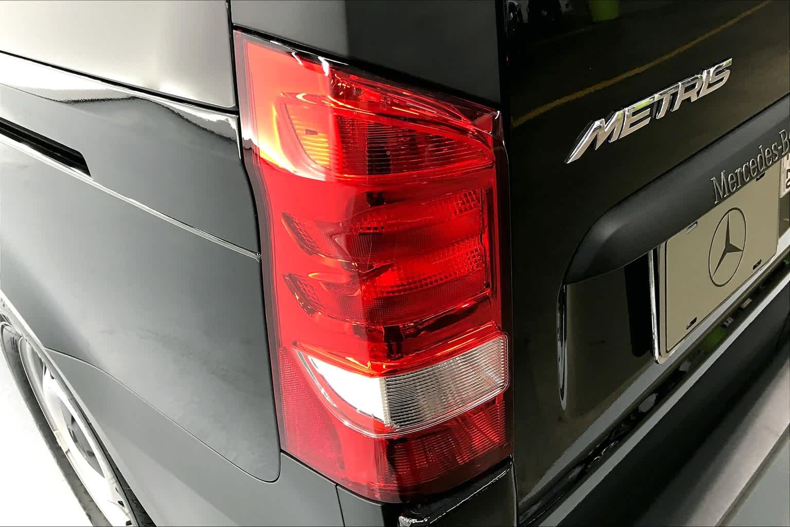 2019 Mercedes-Benz Metris Passenger Van Standard Roof 126 Wheelbase