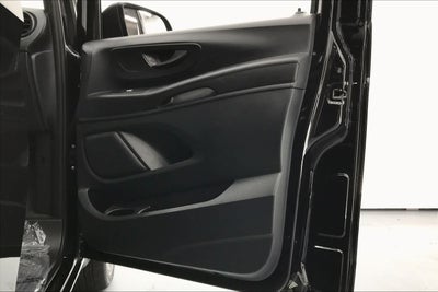 2019 Mercedes-Benz Metris Passenger Van Standard Roof 126 Wheelbase