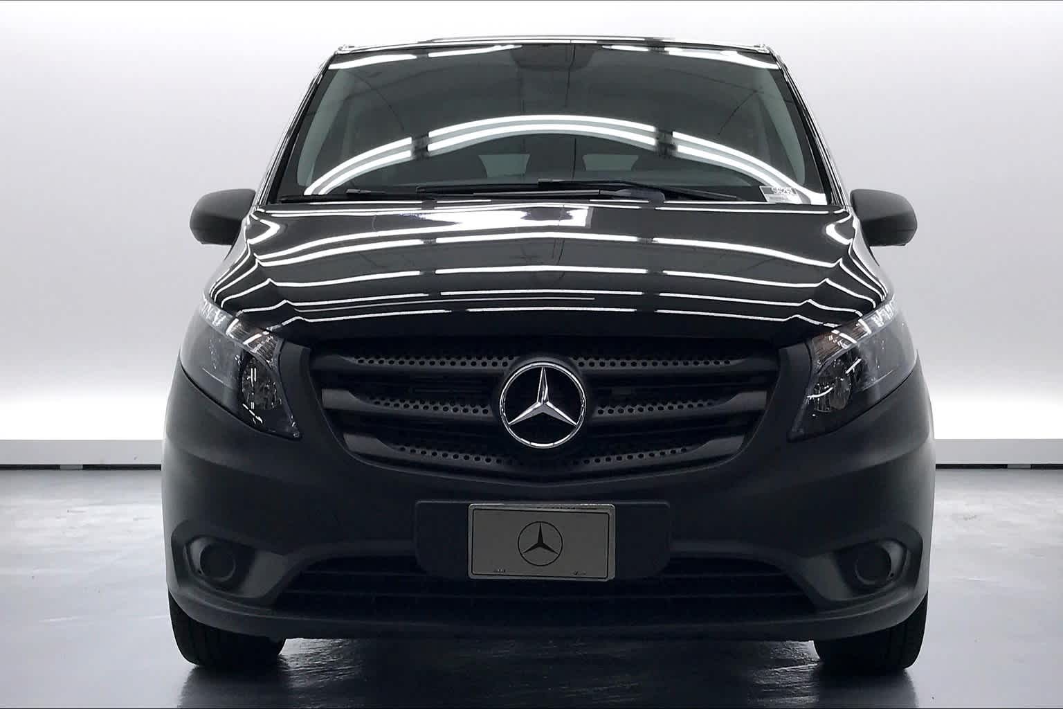 2019 Mercedes-Benz Metris Passenger Van Standard Roof 126 Wheelbase