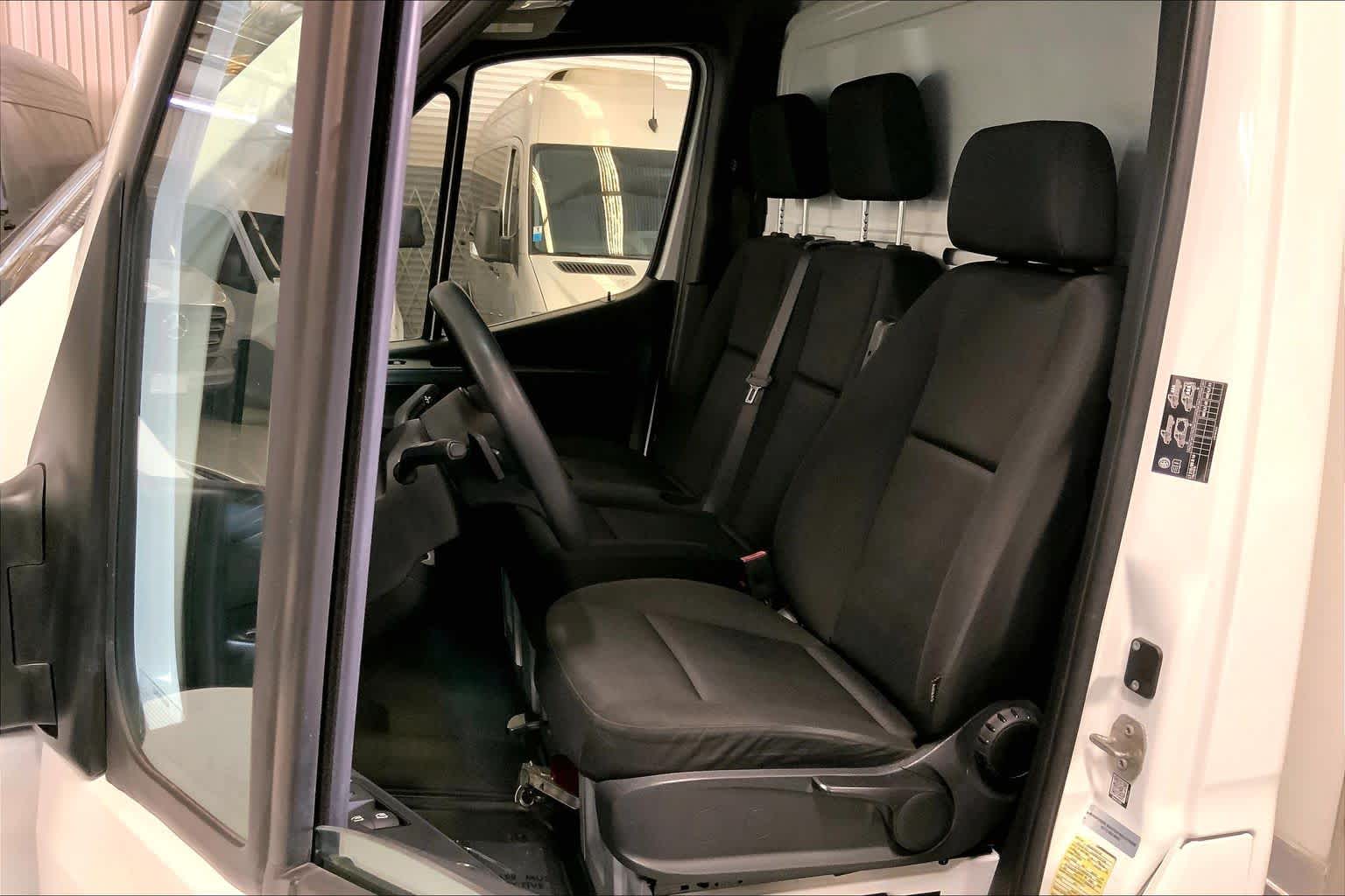 2019 Mercedes-Benz Sprinter Cab Chassis 4500 Standard Roof 170"