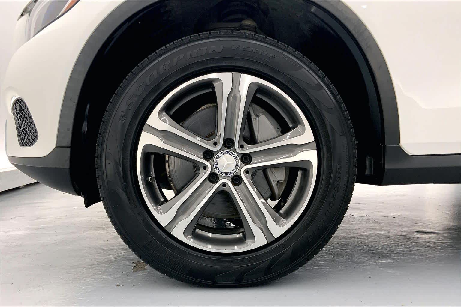 2017 Mercedes-Benz GLC 300 SUV