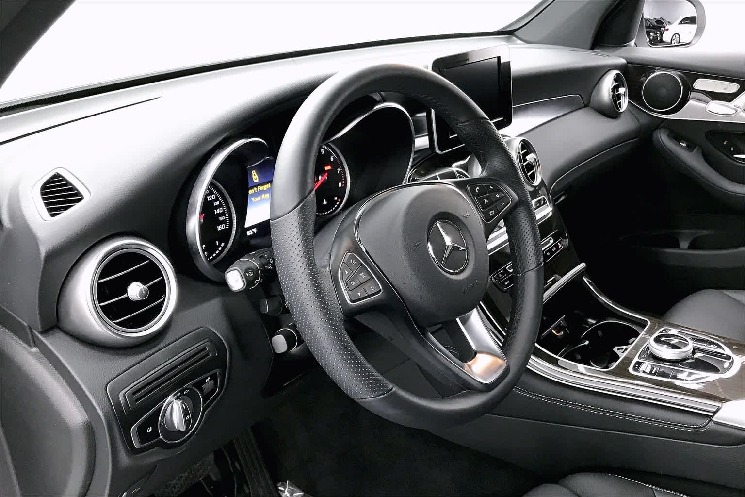 2019 Mercedes-Benz GLC 300 SUV