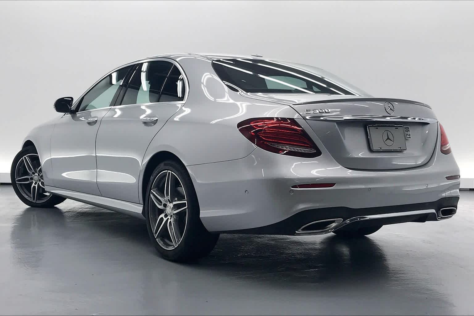 2017 Mercedes-Benz E 300 RWD Sedan