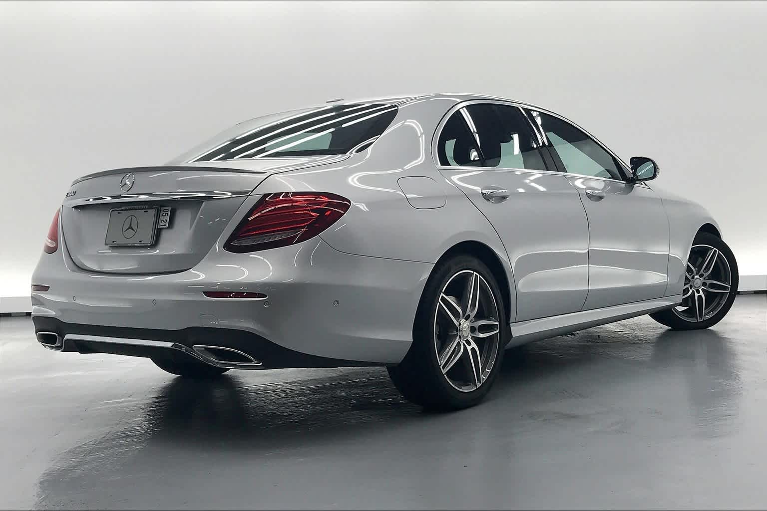 2017 Mercedes-Benz E 300 RWD Sedan