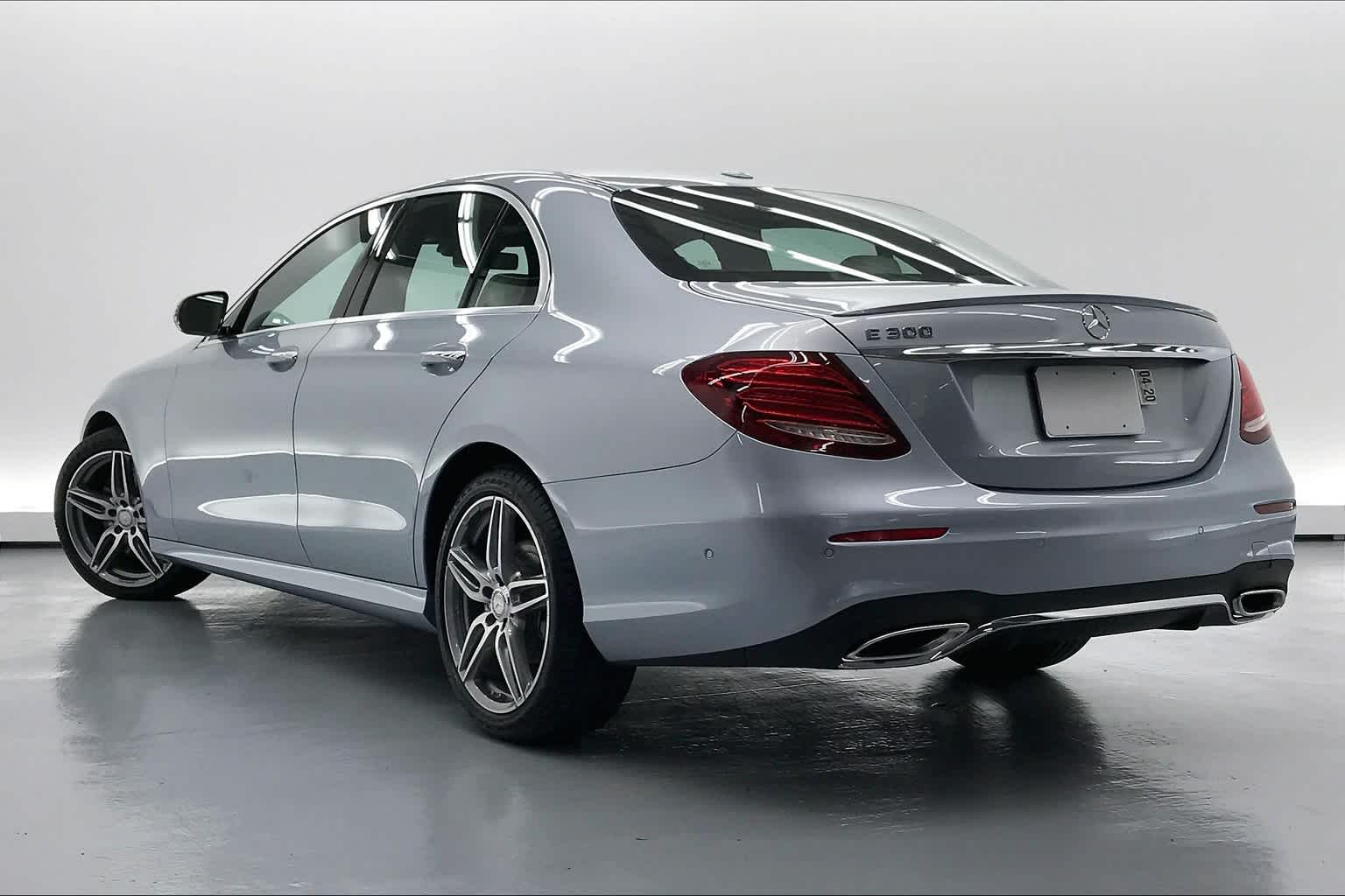 2017 Mercedes-Benz E 300 RWD Sedan