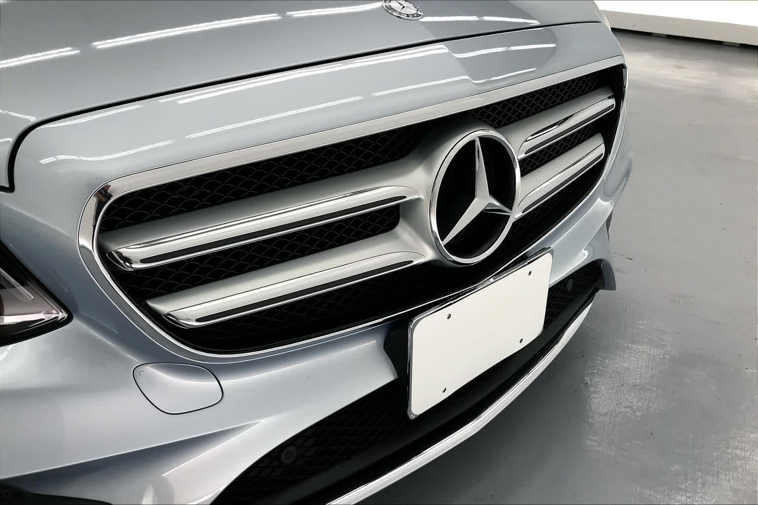 2017 Mercedes-Benz E 300 RWD Sedan