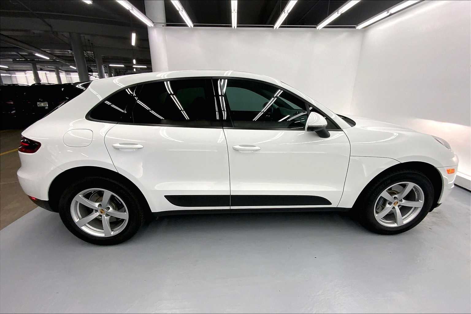 2017 Porsche Macan AWD