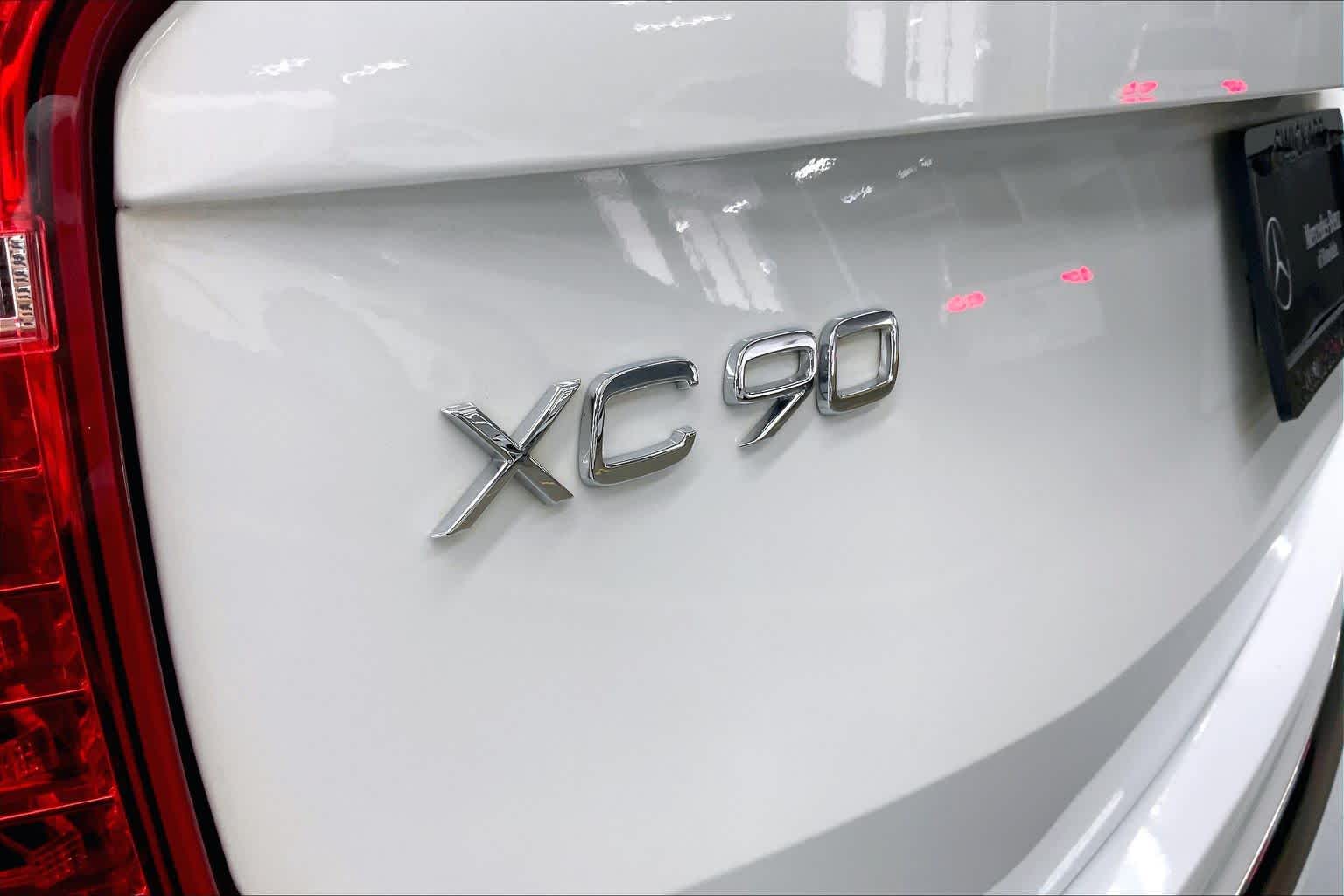2022 Volvo XC90 Inscription