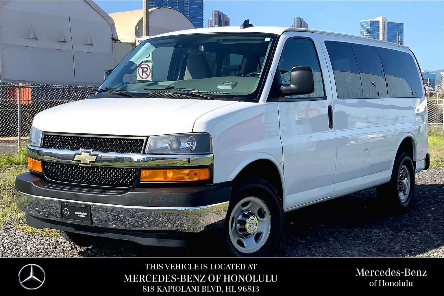 2019 Chevrolet Express Passenger LT