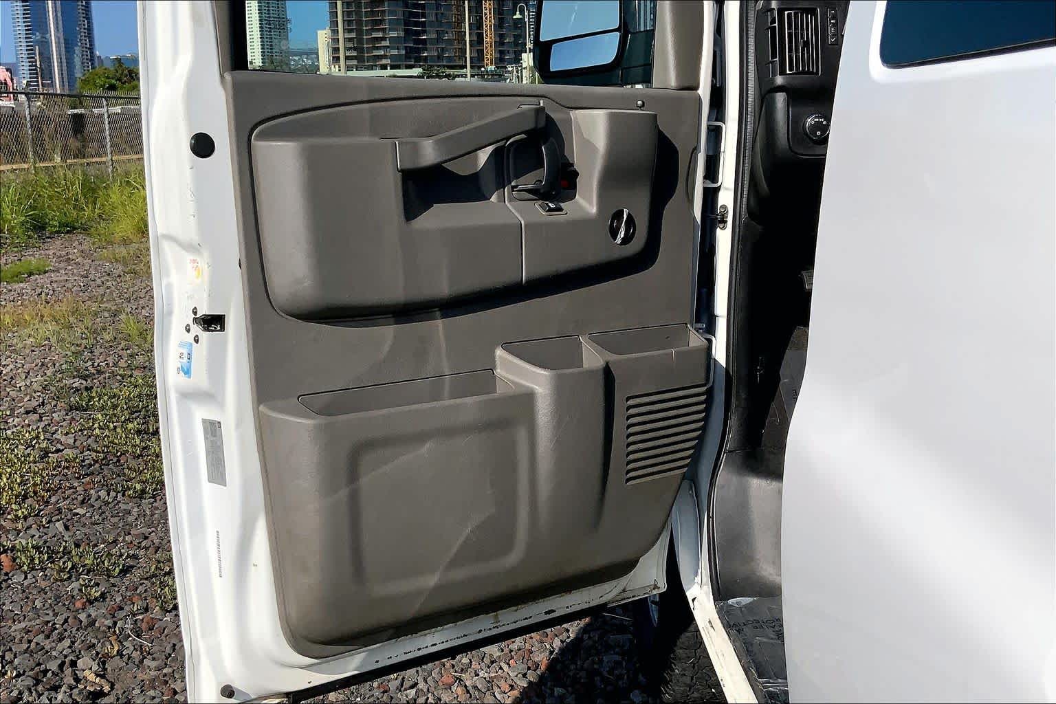 2019 Chevrolet Express Passenger LT