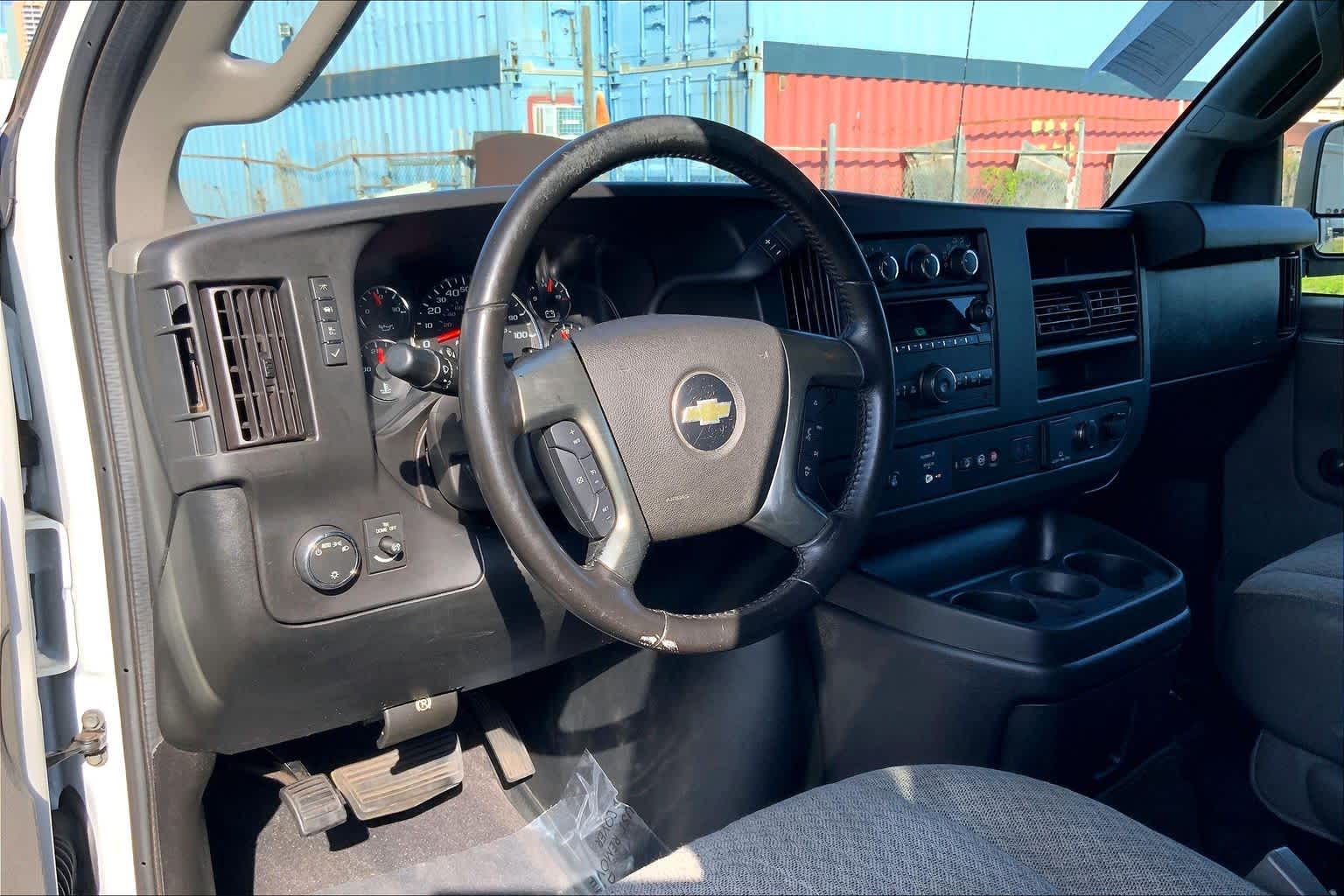 2019 Chevrolet Express Passenger LT