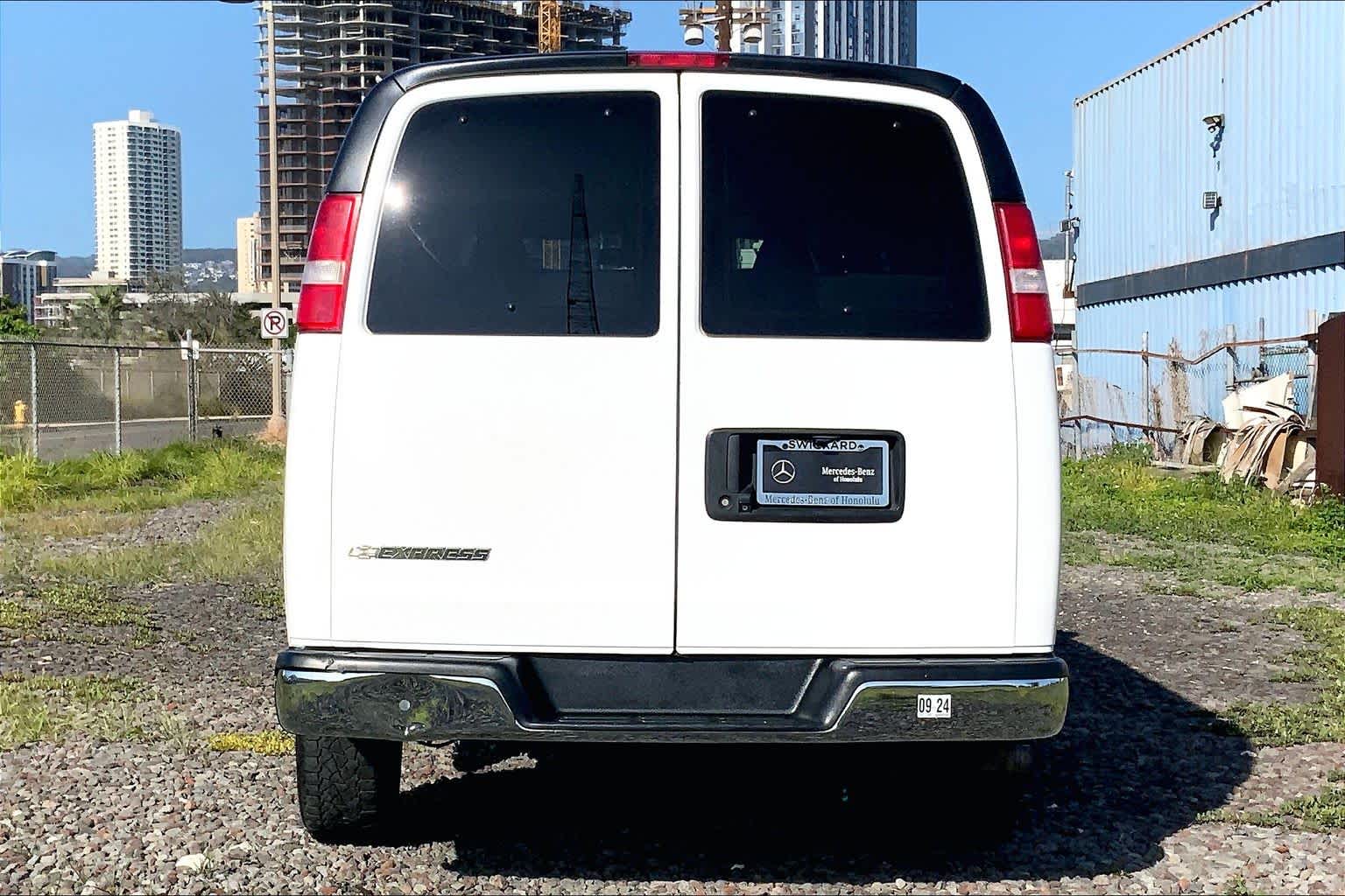 2019 Chevrolet Express Passenger LT