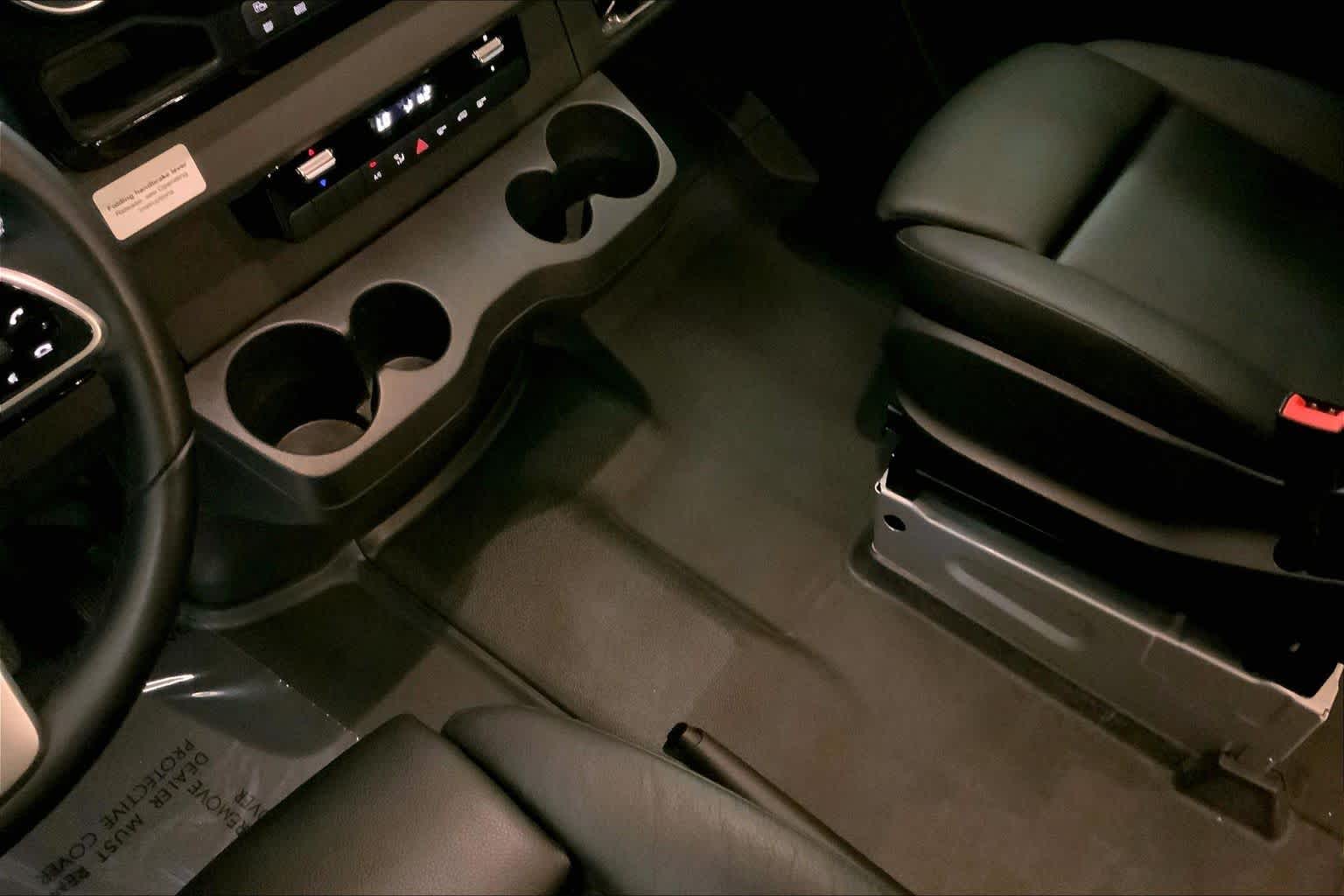 2021 Mercedes-Benz Sprinter Cargo Van 2500 Standard Roof I4 Gas 144 RWD