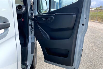 2026 Mercedes-Benz Sprinter 2500 Crew Standard Roof I4 Diesel 144 RWD