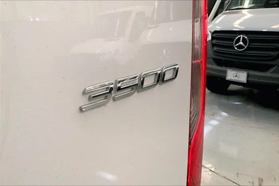 2025 Mercedes-Benz Sprinter Cargo Van 3500 Standard Roof I4 Diesel HO 144" RWD