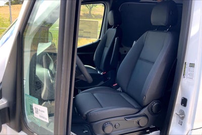 2026 Mercedes-Benz Sprinter 2500 Standard Roof I4 Diesel 144 RWD