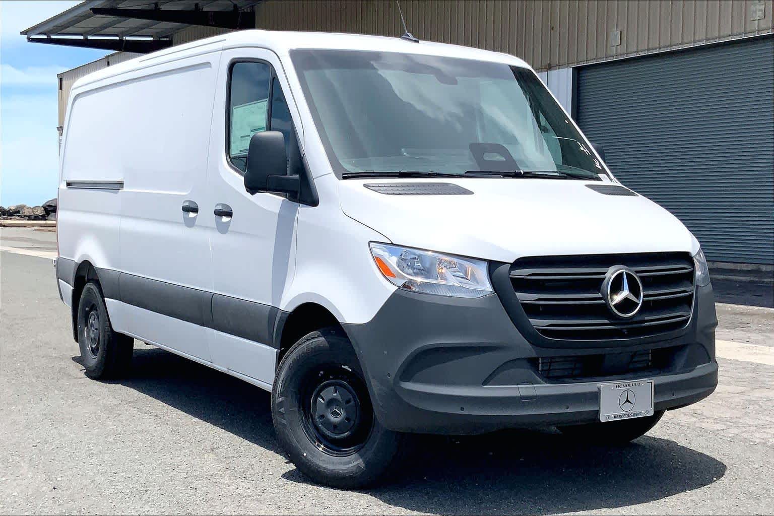 2026 Mercedes-Benz Sprinter 2500 Standard Roof I4 Diesel 144 RWD