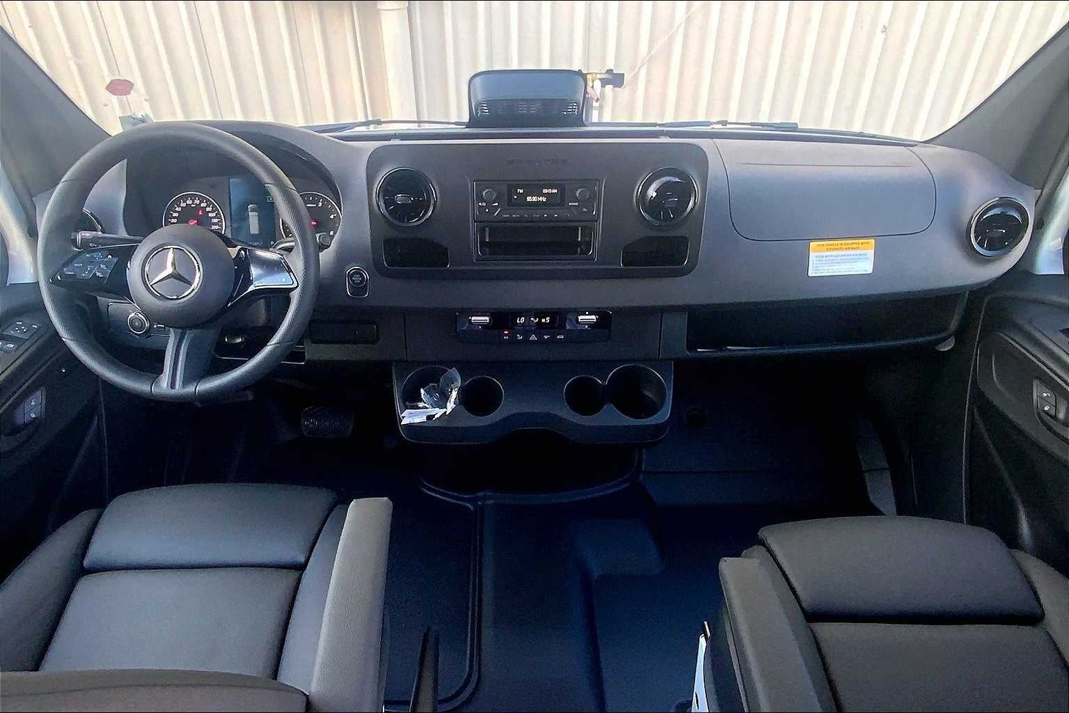 2025 Mercedes-Benz Sprinter Cargo Van 2500 High Roof I4 Diesel 170" RWD