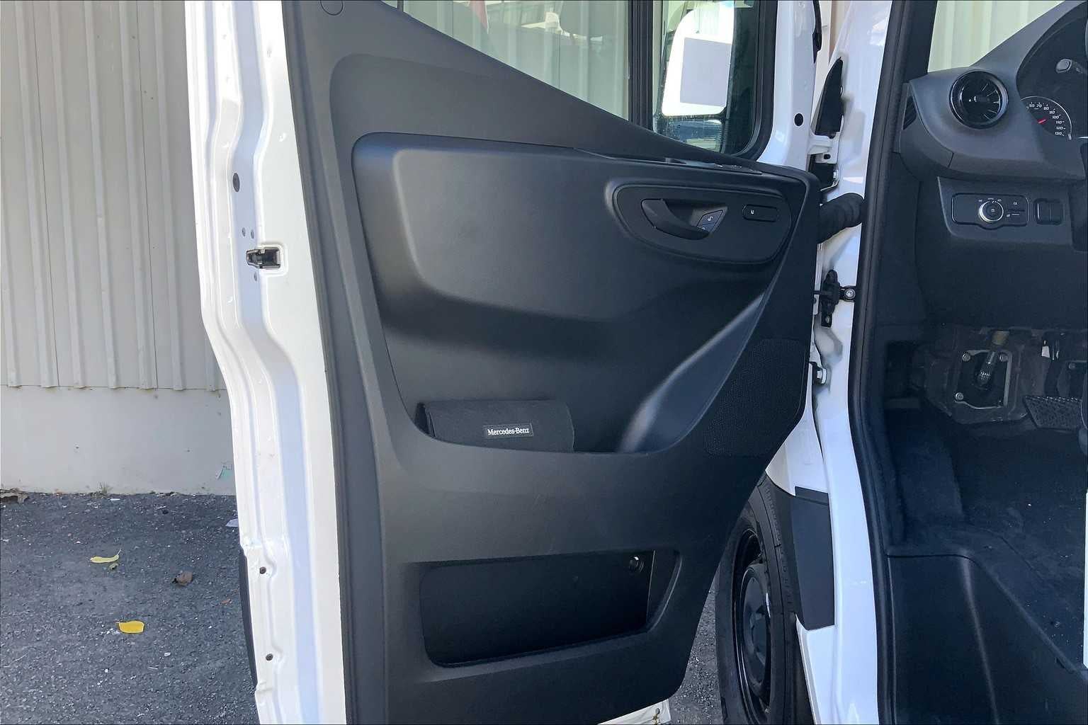 2025 Mercedes-Benz Sprinter Cargo Van 2500 High Roof I4 Diesel 170" RWD