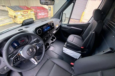 2026 Mercedes-Benz Sprinter 2500 Standard Roof I4 Diesel HO 144" RWD