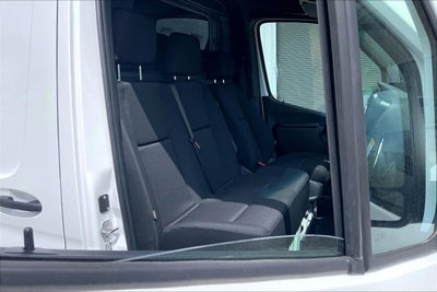 2026 Mercedes-Benz Sprinter Cargo 2500 Standard Roof I4 Diesel HO 144 RWD
