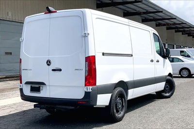 2026 Mercedes-Benz Sprinter Cargo 2500 Standard Roof I4 Diesel HO 144 RWD