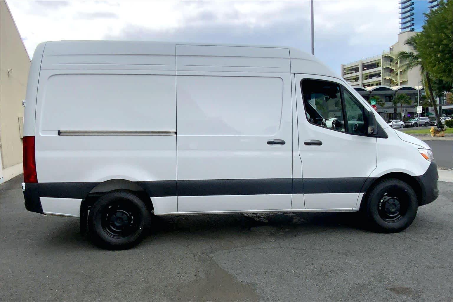2026 Mercedes-Benz Sprinter Cargo 2500 High Roof I4 Diesel HO 144 RWD