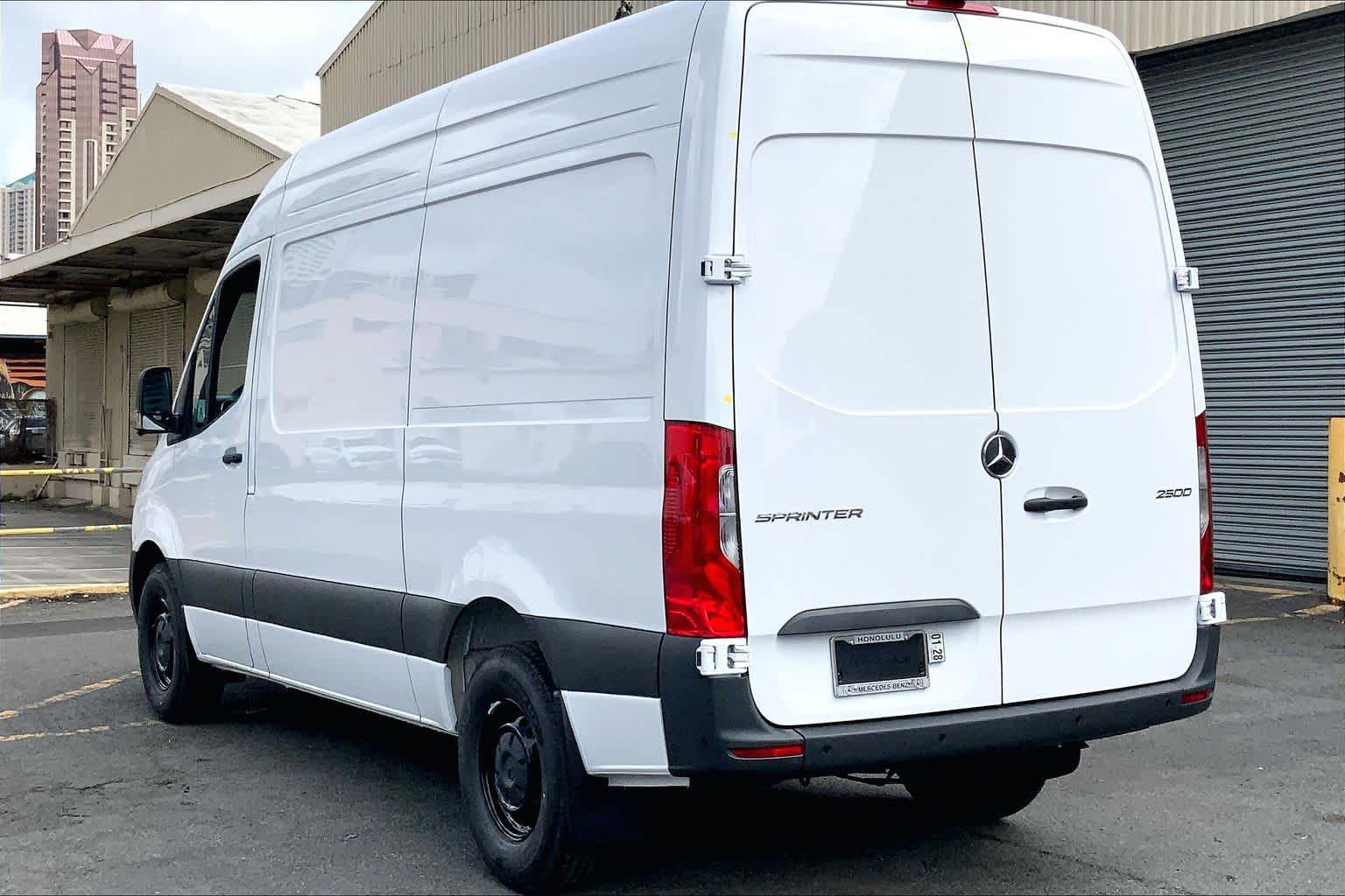 2026 Mercedes-Benz Sprinter 2500 Standard Roof I4 Diesel HO 144" RWD