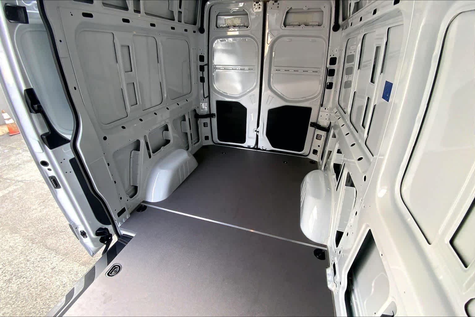 2026 Mercedes-Benz Sprinter 2500 Standard Roof I4 Diesel HO 144" RWD