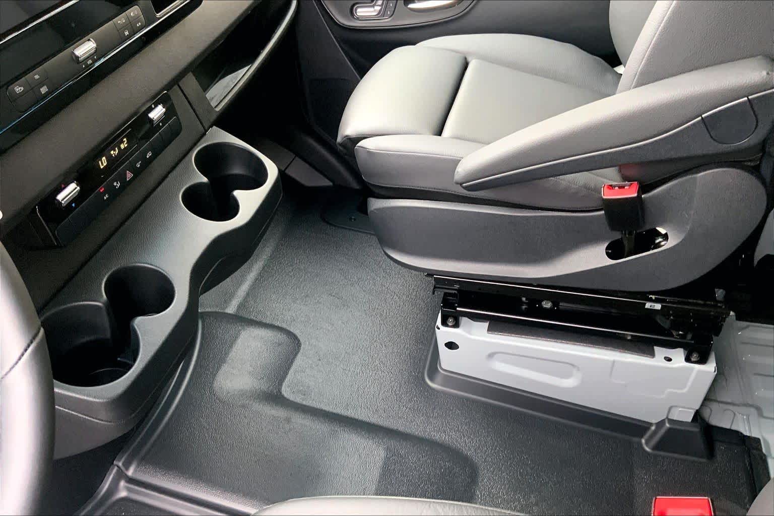 2026 Mercedes-Benz Sprinter 2500 Standard Roof I4 Diesel HO 144" AWD