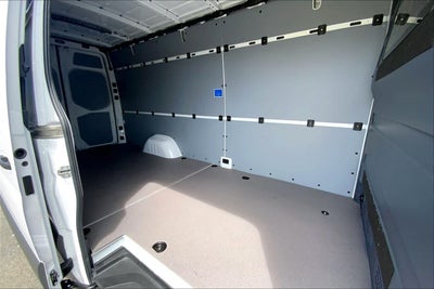 2026 Mercedes-Benz Sprinter 2500 High Roof I4 Diesel HO 170 RWD