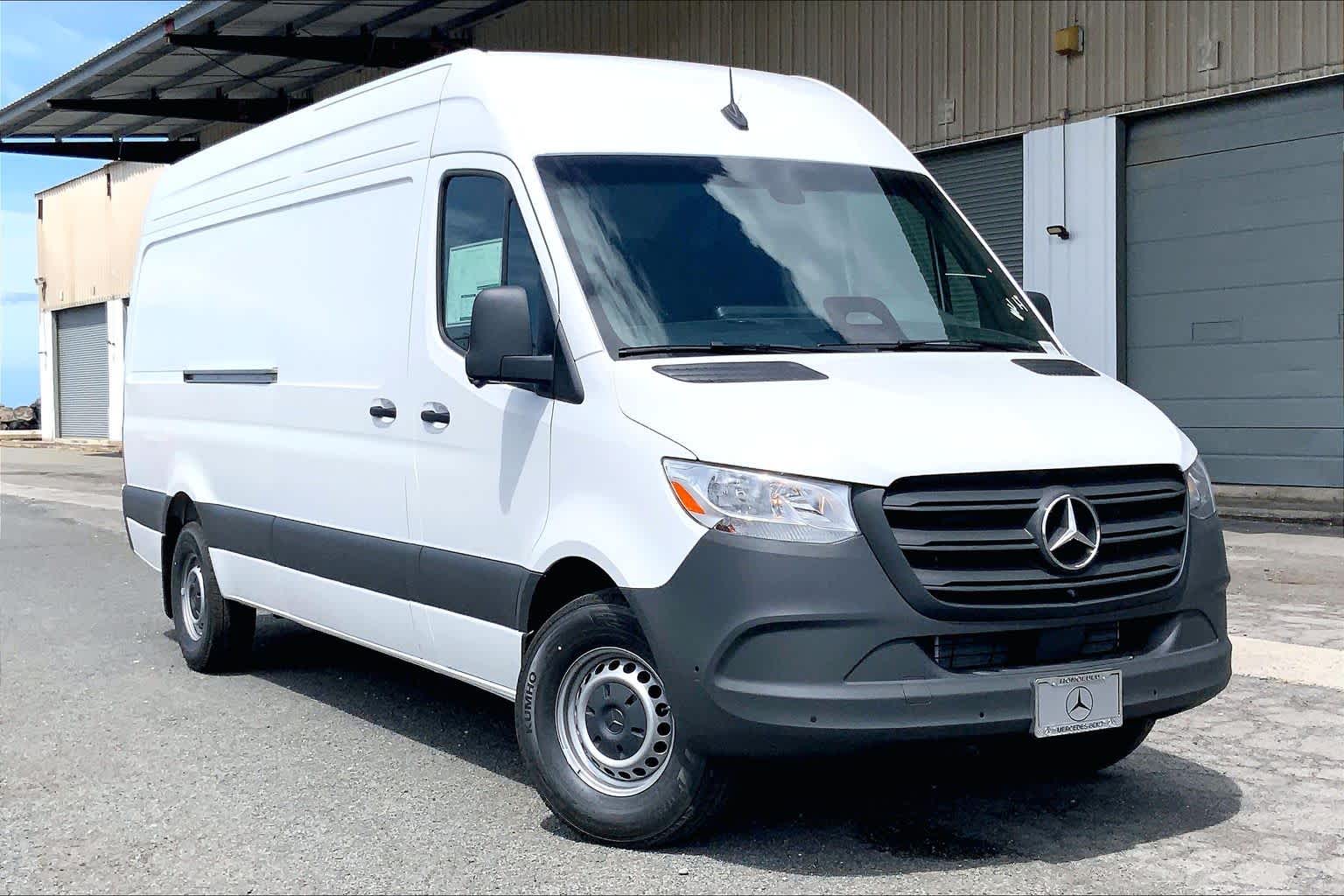 2026 Mercedes-Benz Sprinter 2500 High Roof I4 Diesel HO 170 RWD