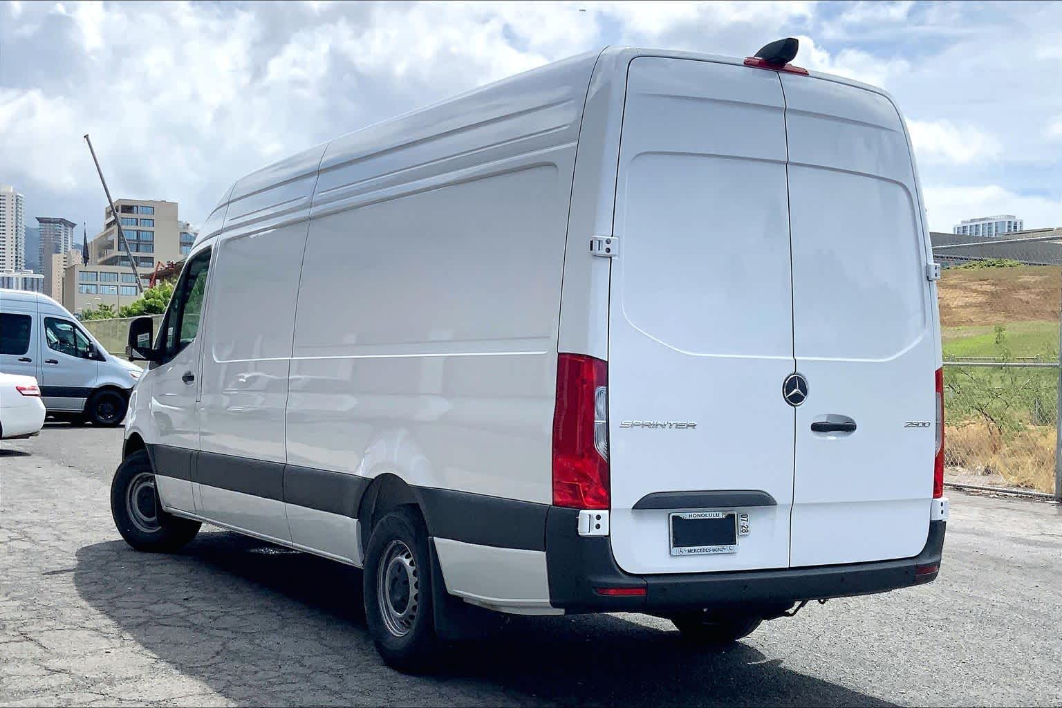 2026 Mercedes-Benz Sprinter 2500 High Roof I4 Diesel HO 170 RWD