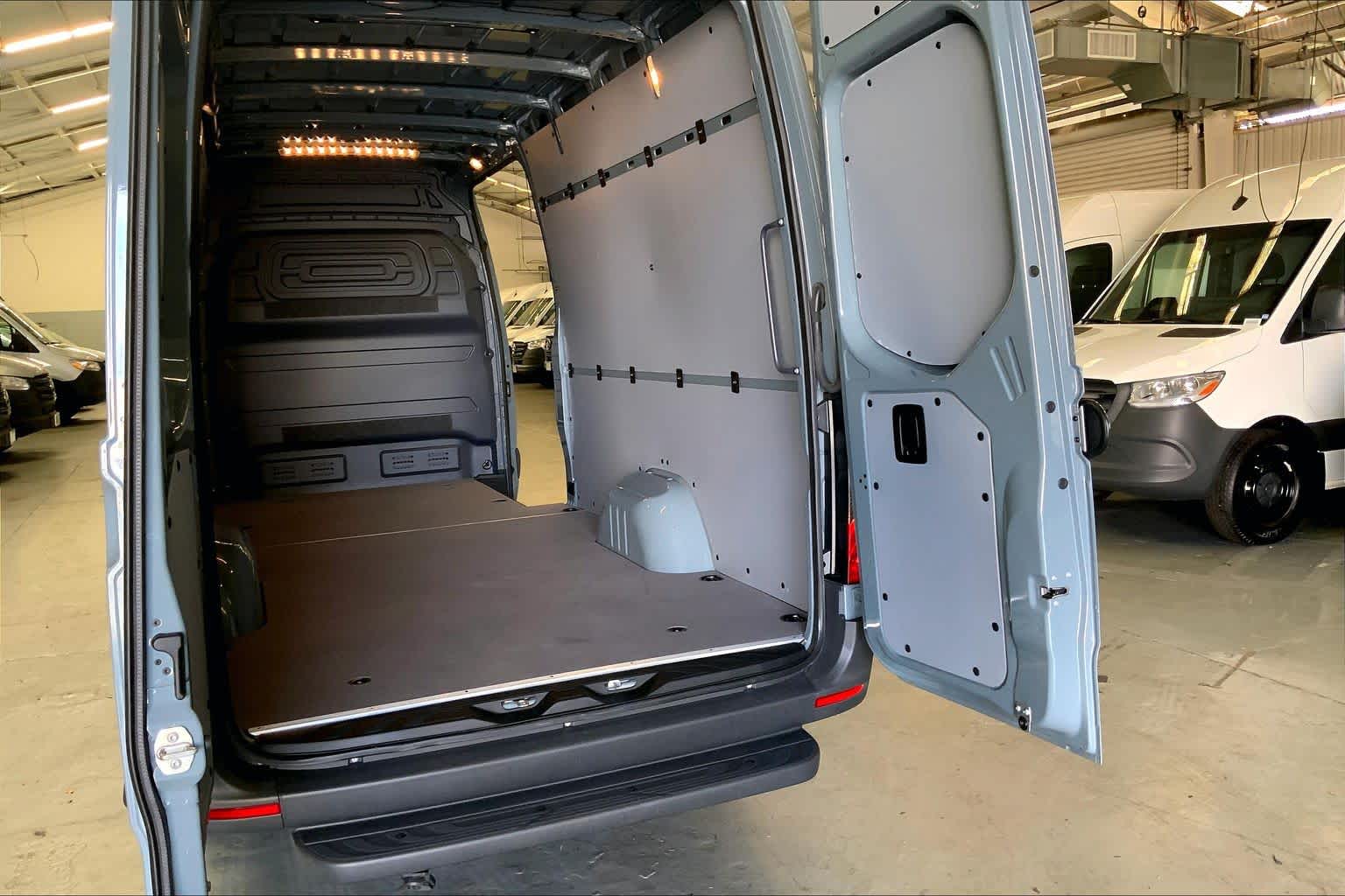 2025 Mercedes-Benz Sprinter Cargo Van 2500 High Roof I4 Diesel HO 170" RWD