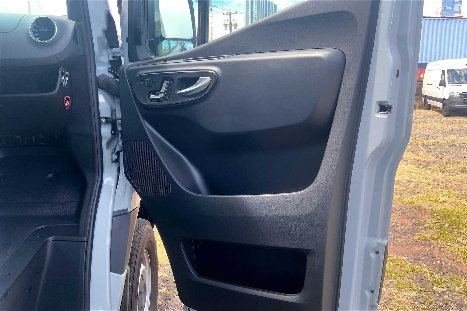 2025 Mercedes-Benz Sprinter Cargo Van 2500 High Roof I4 Diesel HO 170 AWD