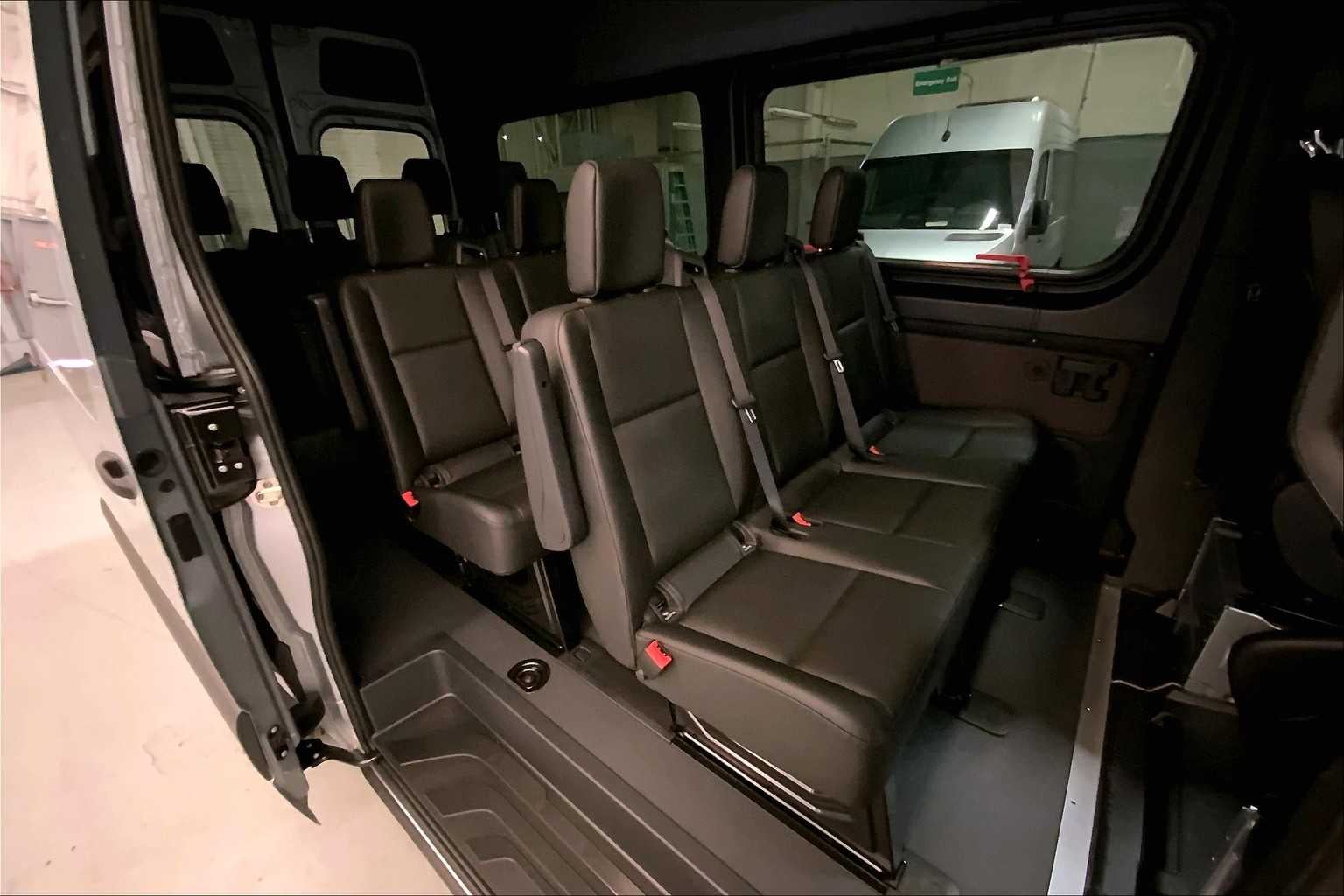 2025 Mercedes-Benz Sprinter Passenger Van 2500 Standard Roof I4 Diesel HO 144 RWD