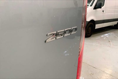 2025 Mercedes-Benz Sprinter Passenger Van 2500 Standard Roof I4 Diesel HO 144 RWD